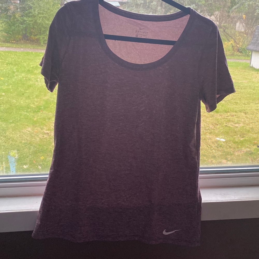 Nike size Medium Dri-Fit athletic wear top. Like new.